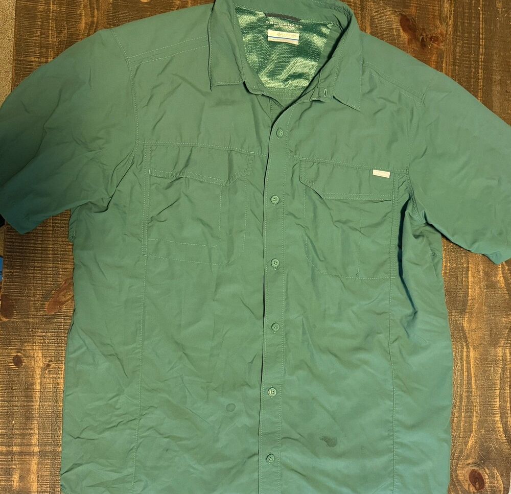 Columbia Mens Size Large Green Short Sleeve Button Up Fishing Shirt Omni-Shade